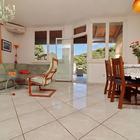 Apartment Cebalo Kor Ula *