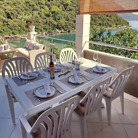 アパート Cebalo Kor Ula コルチュラ